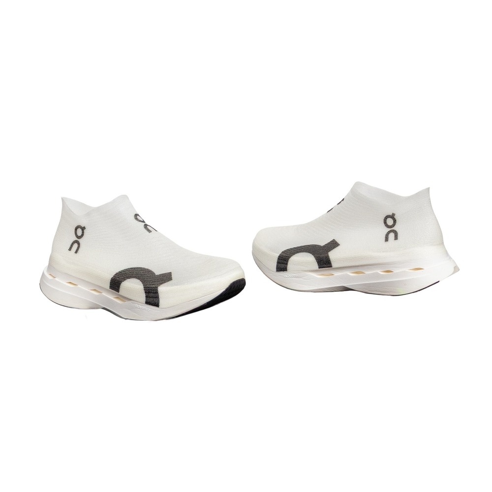 On Running Cloudboom Strike LS LightSpray Sneakers White Black Mens 11 W 12.5